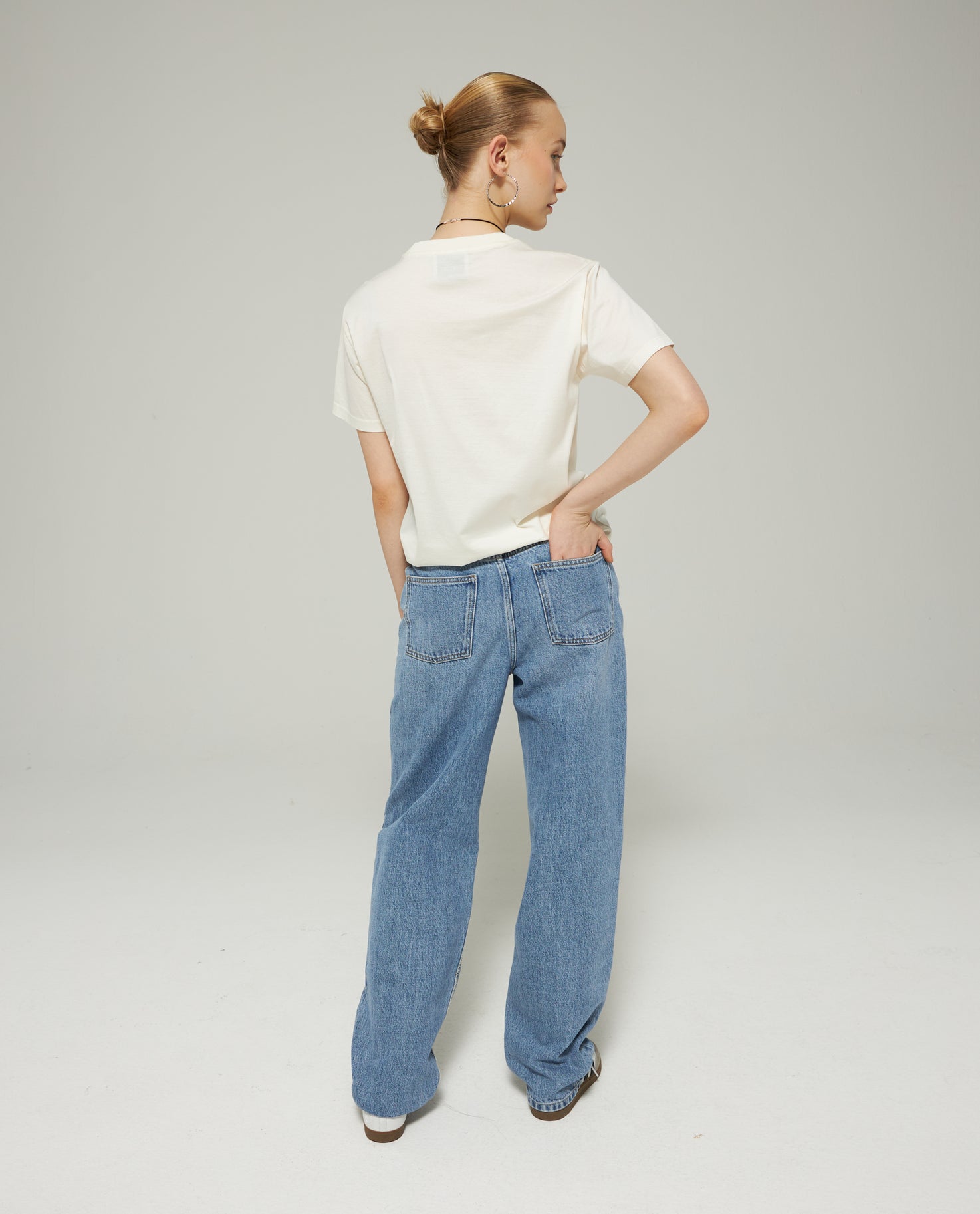 OVERSIZED LOGO TEE